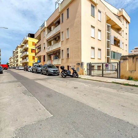 Itadhome - Notti Celesti - Attico, 200 Mt Dal Mare, Parcheggio Privato Appartamento *